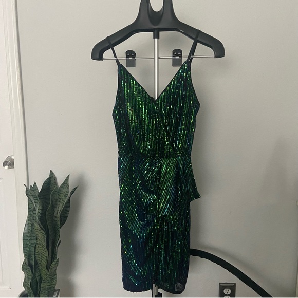 Grace Karin Sequin Green Dress - Picture 2 of 8